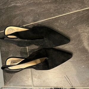 Like brand new. Only worn 1x time.